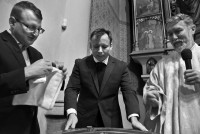 /album/velikonocni-vigilie-a-krest-katechumenu-4-4-2026-foto-jan-bezucha/bila-nedele-antonin-2026-029-jpg/